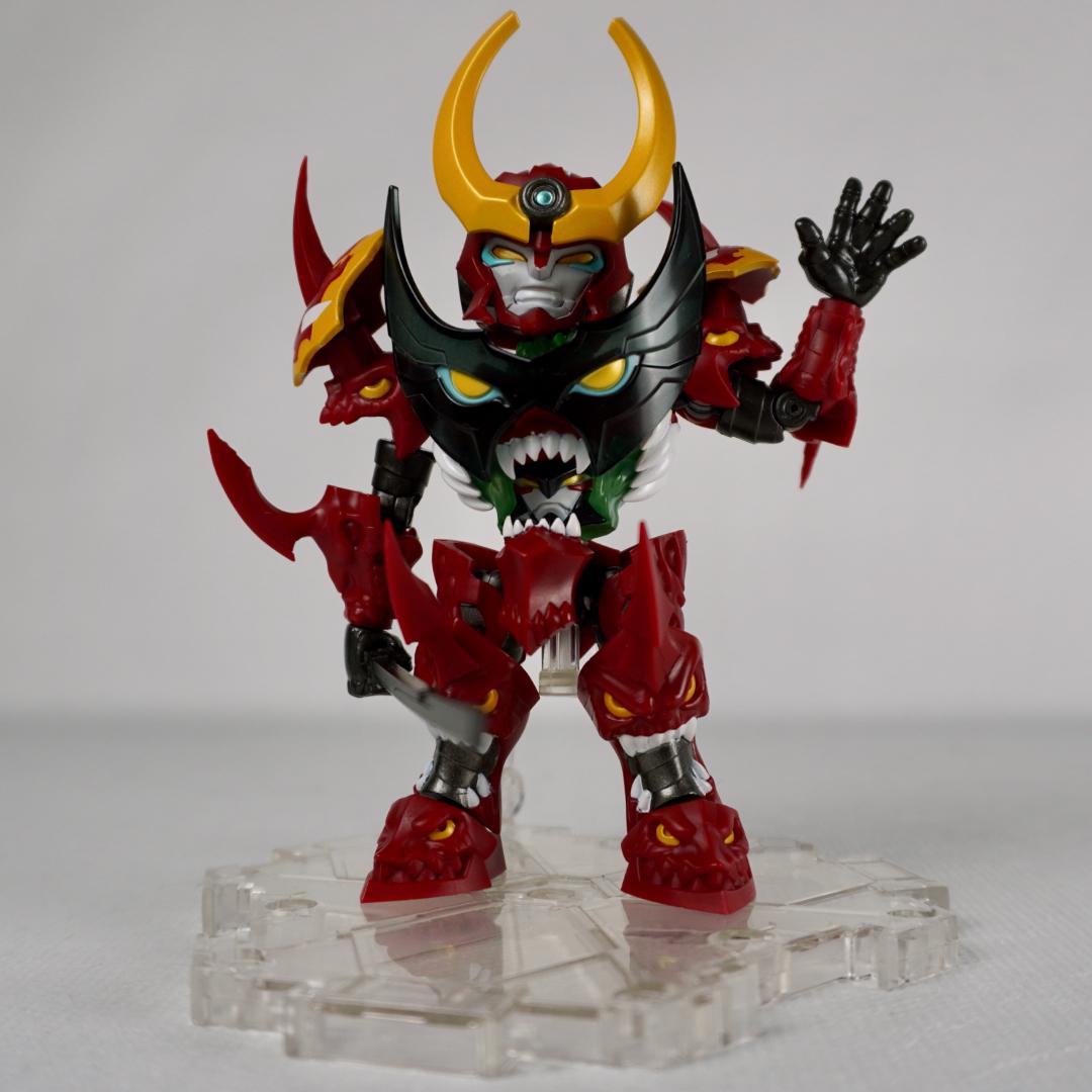 Gurren Lagann action figure in waving pose